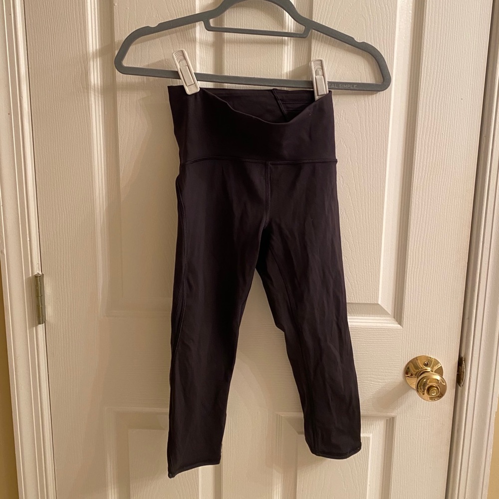 Lululemon cropped leggings size 4